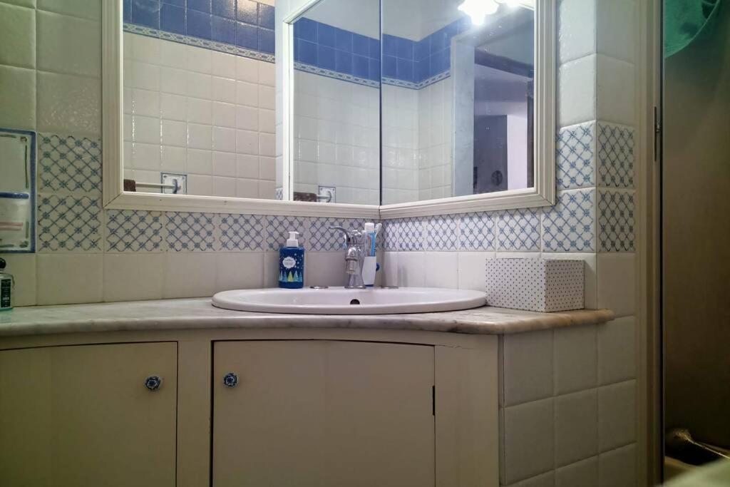 Appartamento Incantevole 90 Mq A Due Passi Mare Mozzafiato อิโซลา เดลเล เฟมมิเน ภายนอก รูปภาพ
